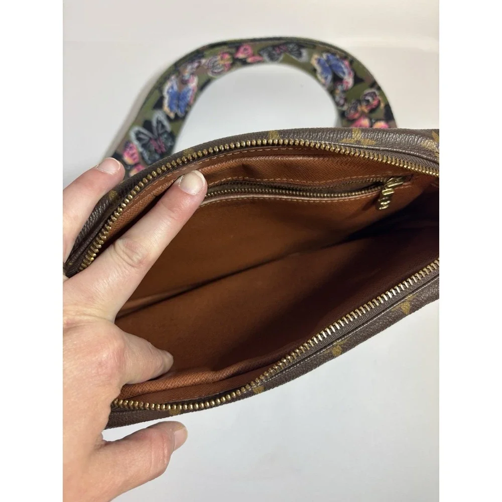 New Vintage‎ Hand Painted Louis Vuitton
